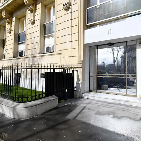 Romantic And Refined In The Heart Of Apartman